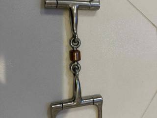 Wędzidło D-Ring z miedzianym łącznikiem, rolką 13,5 cm