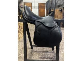 Siodło skokowe Prestige X-Meredith 17/34