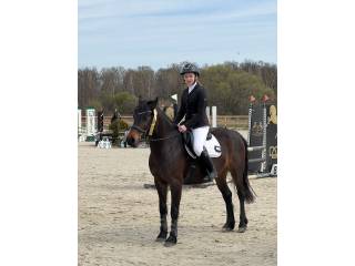 Kuc do sportu 143 cm 8 lat