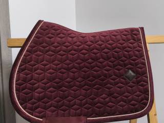 Czaprak Kentucky pony vs skokowy bordo Velvet