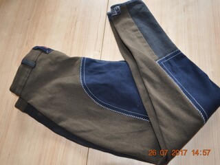 bryczesy HKM, r. 164 cm, pełny lej, brązowo - granatowe, dziecięce, młodzieżowe, stan bdb